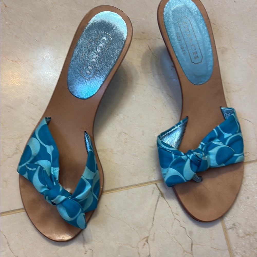 Coach vintage turquoise blue metallic wedges